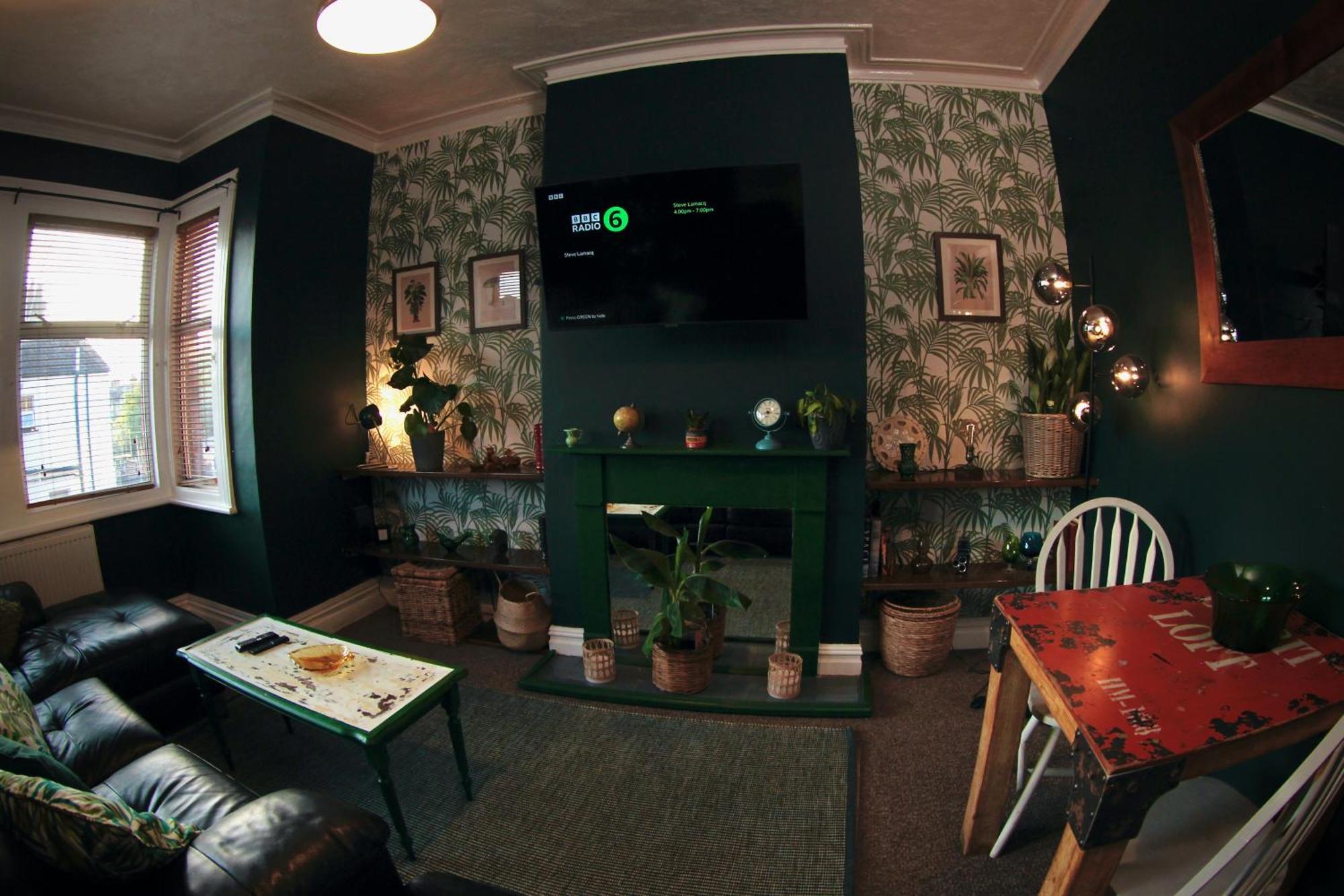 Stylish And Artistic Flat In Southend On Sea Apartment Exterior foto