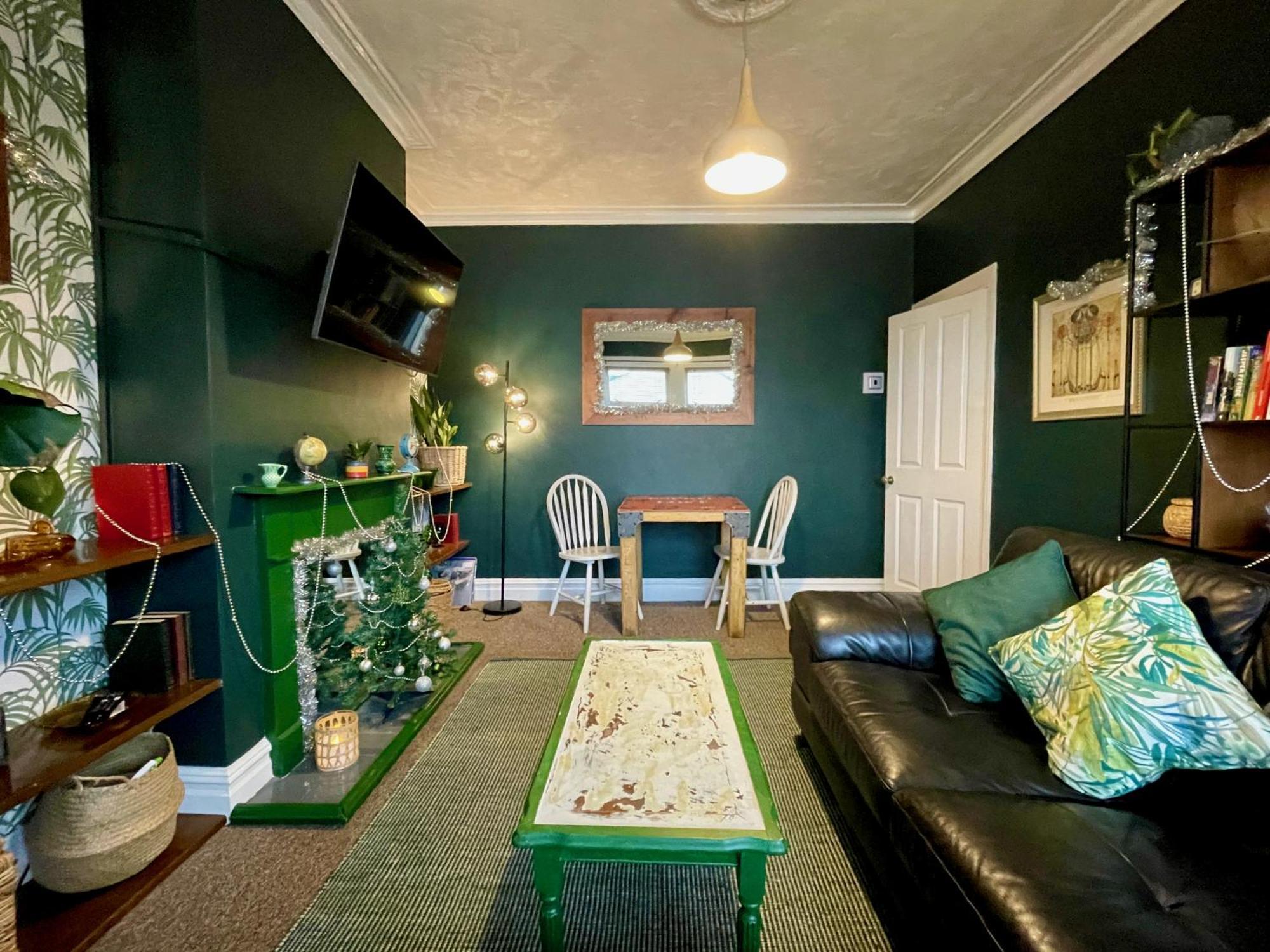 Stylish And Artistic Flat In Southend On Sea Apartment Exterior foto
